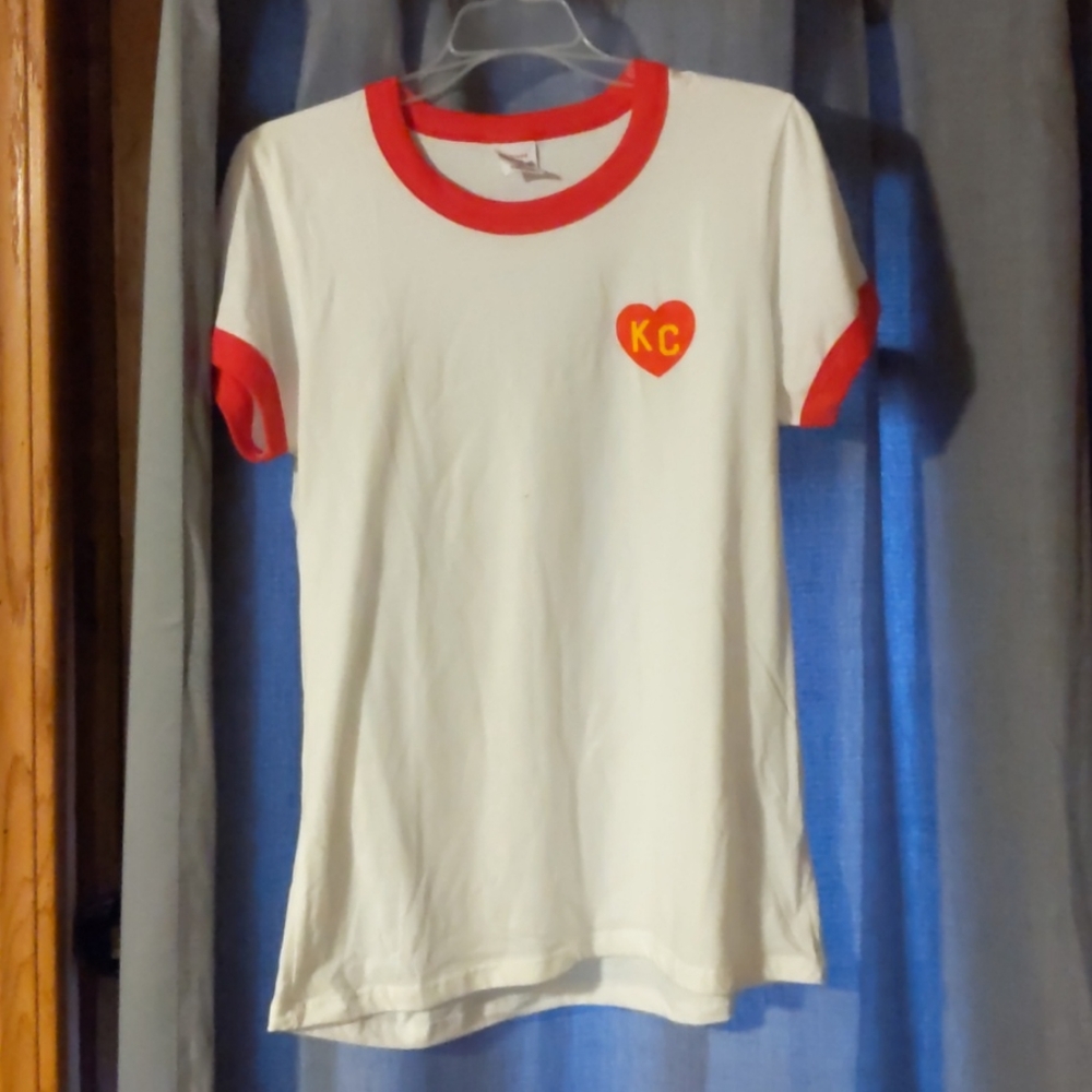 New, never worn KC heart t-shirt